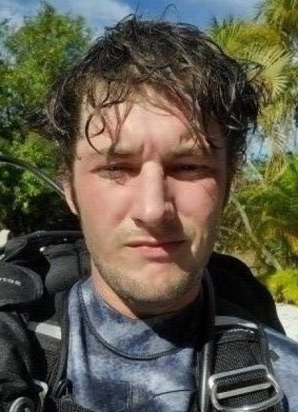 Chad Har, PADI Open Water Scuba Instructor - Instructors, Instructor | Rainbow Reef Dive Center, Key Largo, Florida Keys image