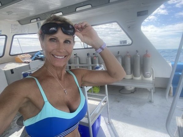 Jo Ba, PADI IDC Staff Instructor - Instructors, Instructor | Rainbow Reef Dive Center, Key Largo, Florida Keys image